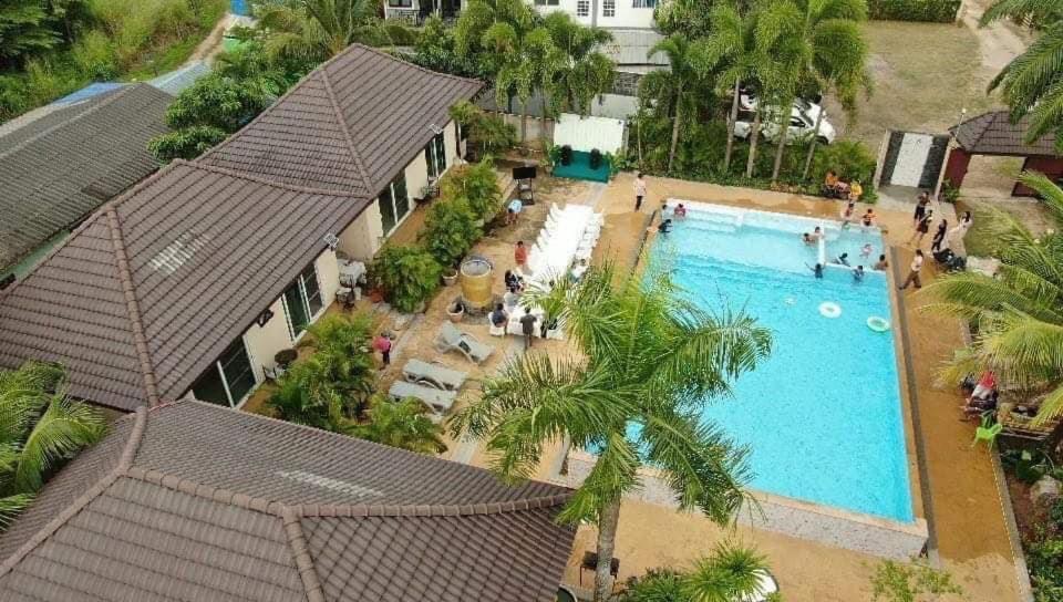 Thip Siam Village Ao Nam Mao Dış mekan fotoğraf